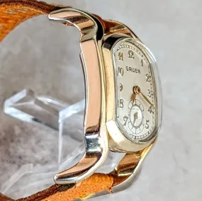 1939 GRUEN Driver’s Ristside “The Varsity” Wristwatch Curved Watch