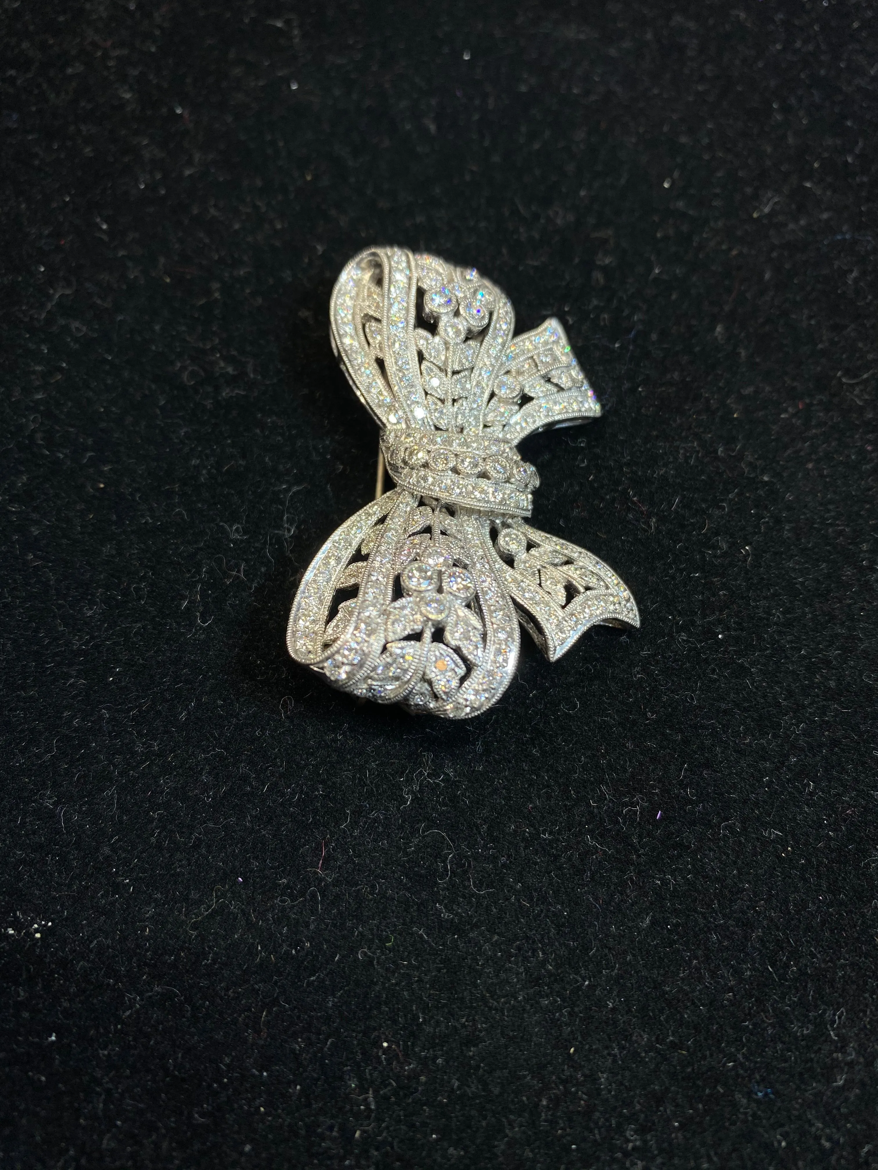 Art Deco Intricate Design 18KWG 197 Diamonds Ribbon Brooch/Pin w $25K Value!!}