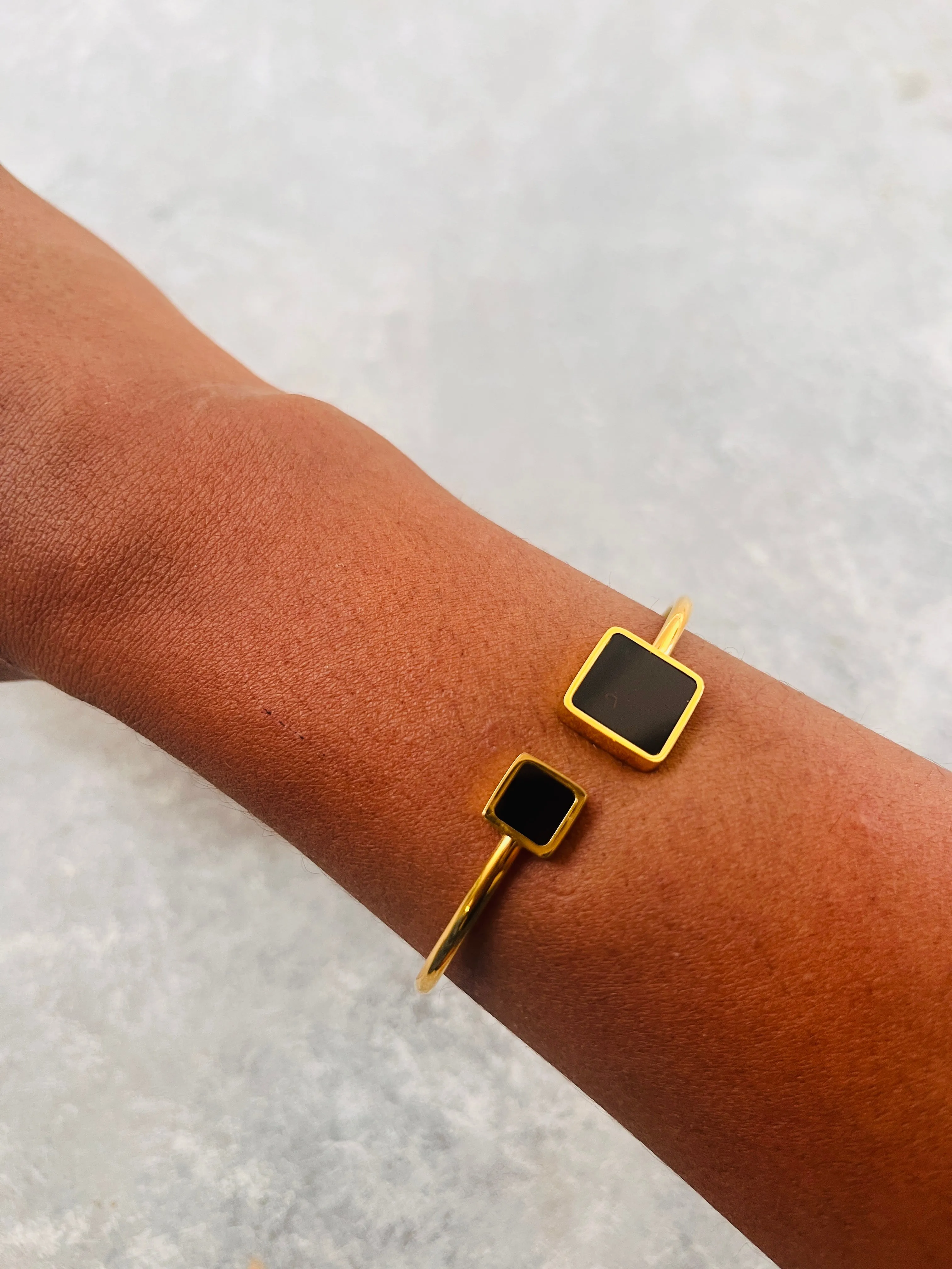 Black enamel Square Gold bracelet