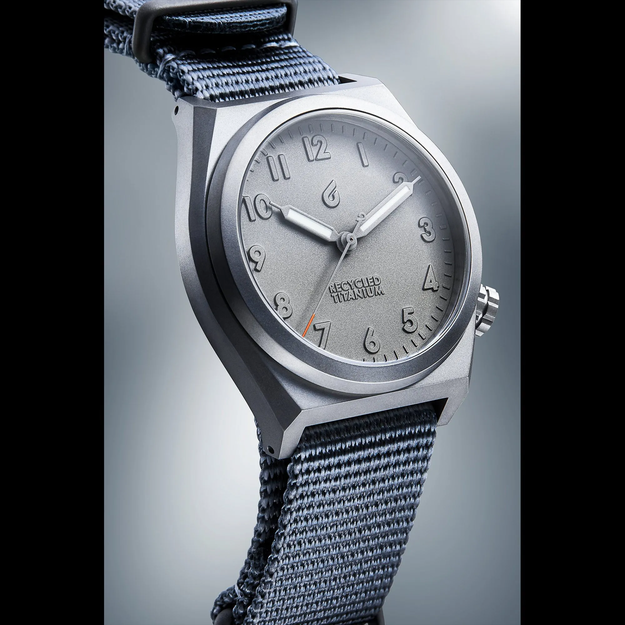 BOLDR - Venture Earth Recycled Titanium