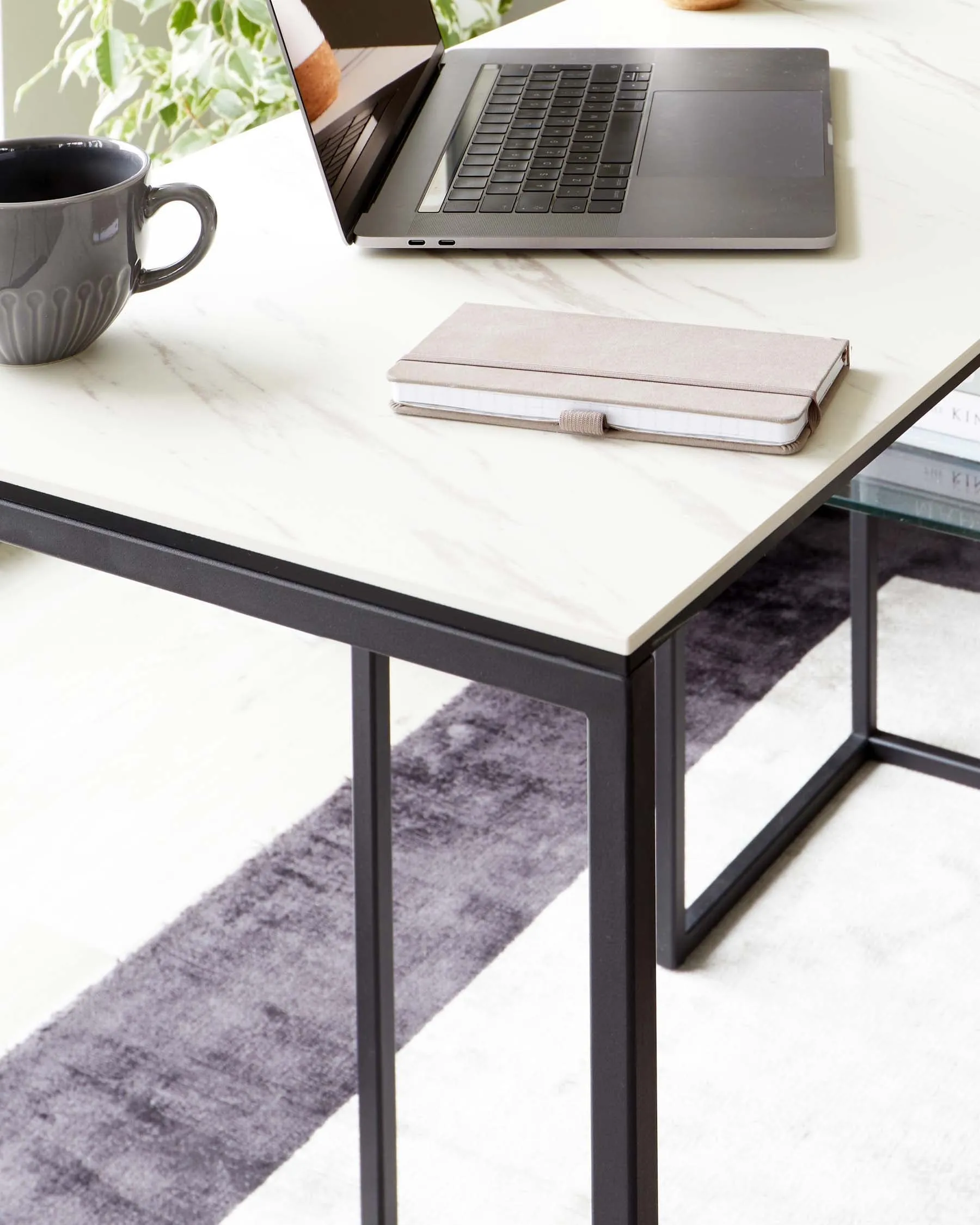 Georgia White Marbled Ceramic Desk