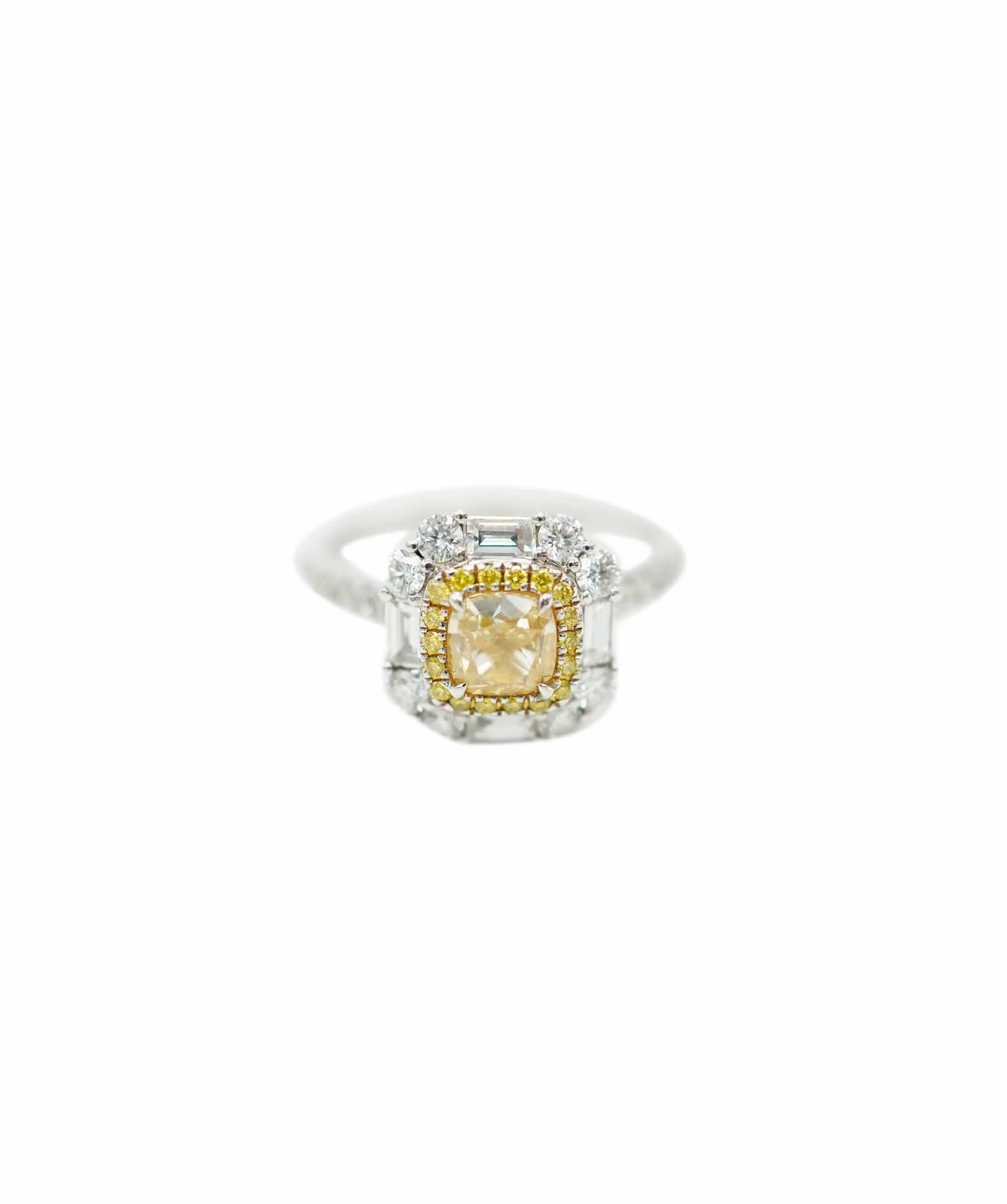 Gia cert diamond ring coming with box  - AJC0741