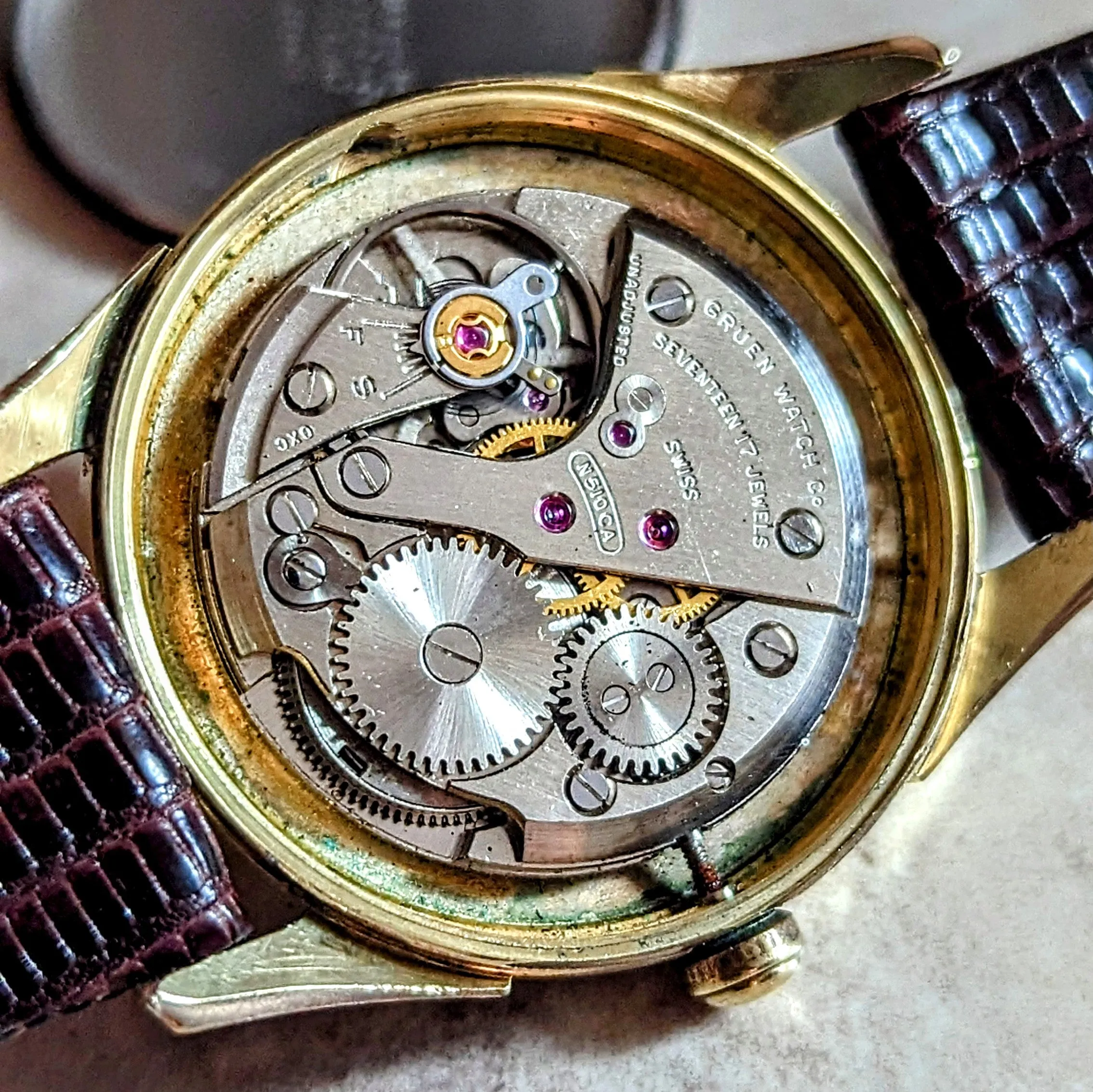 GRUEN Precision Wristwatch Sweep Second Cal. N510CA 17 Jewels Vintage Watch