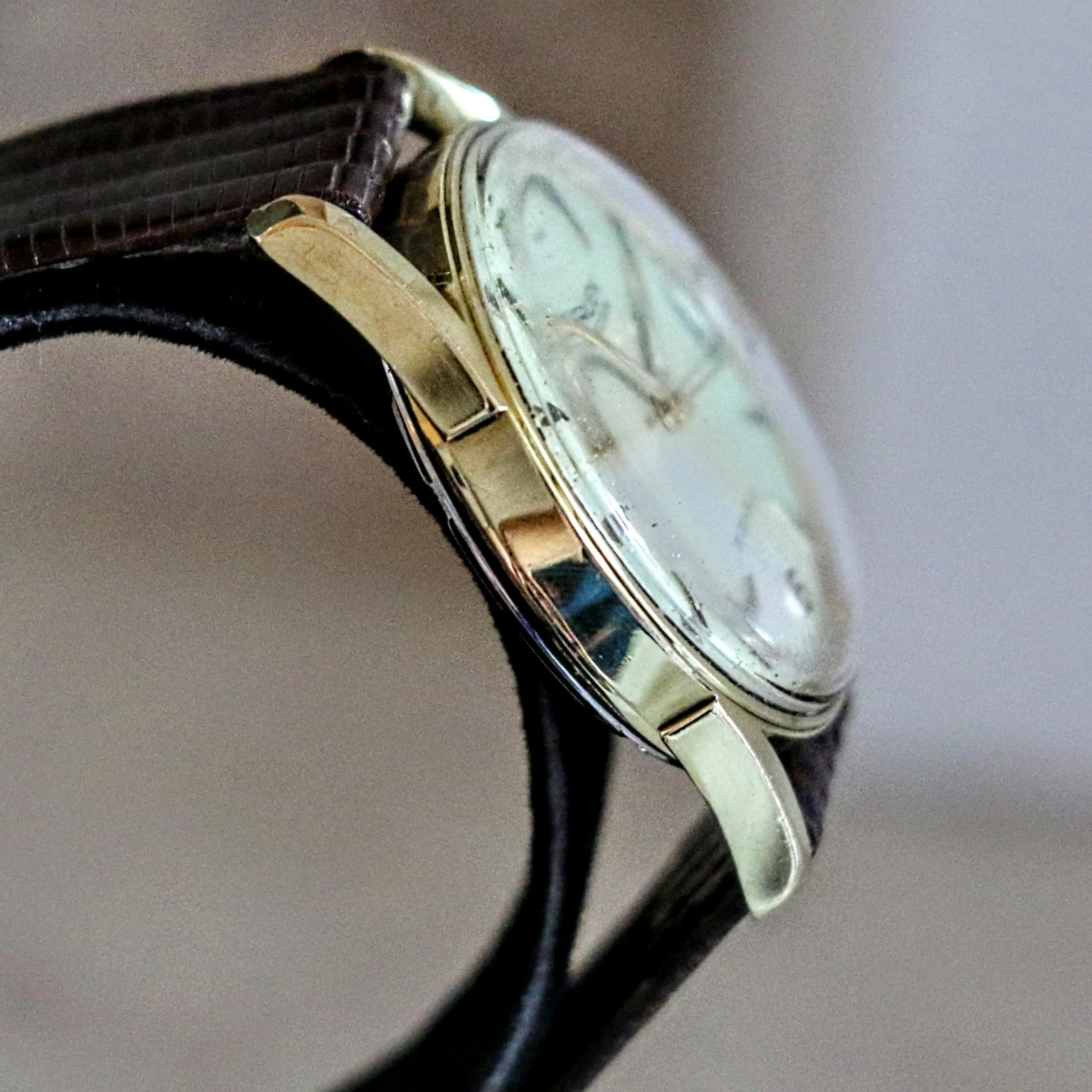 GRUEN Precision Wristwatch Sweep Second Cal. N510CA 17 Jewels Vintage Watch