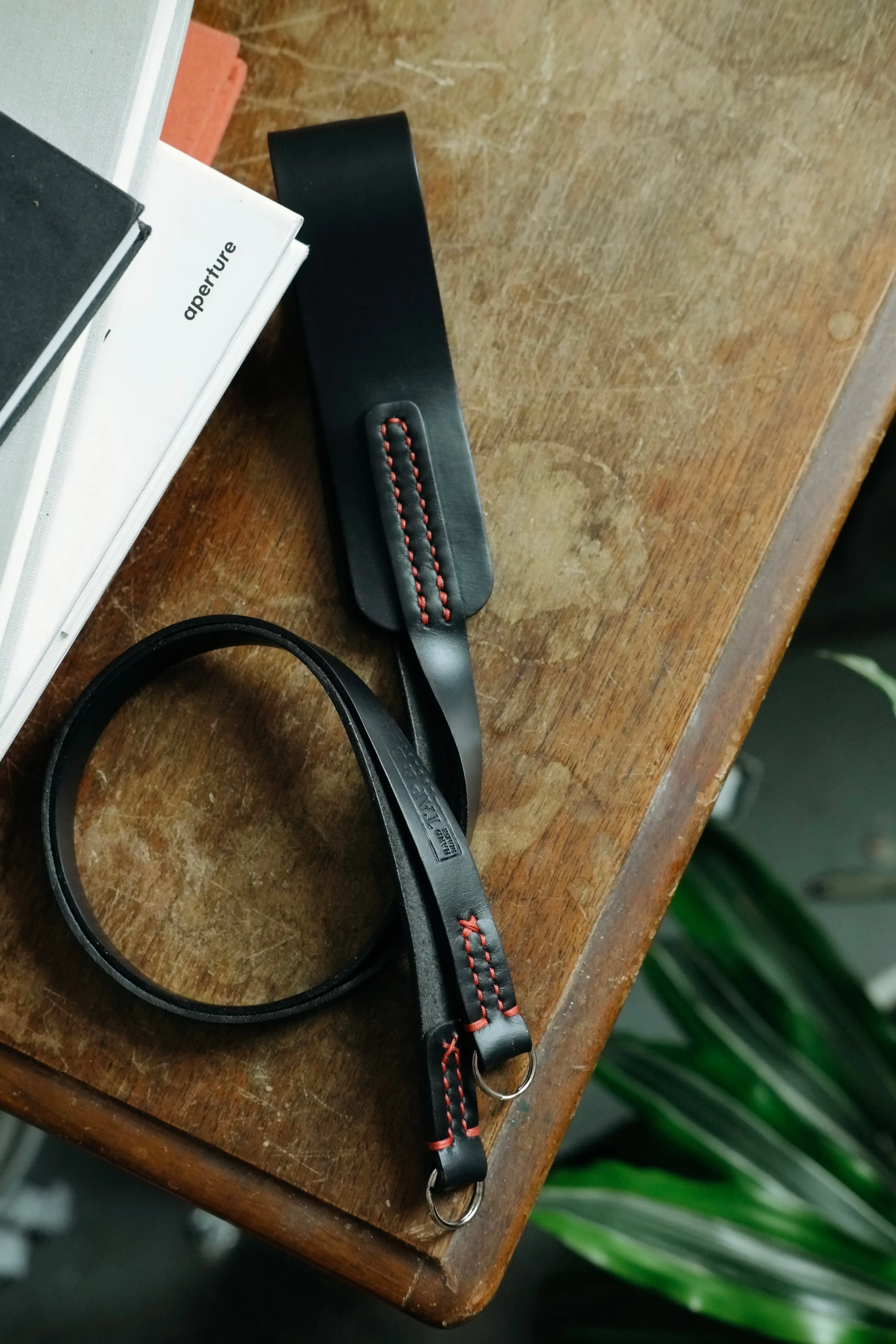 L E G A C Y classic wide camera strap - Nero
