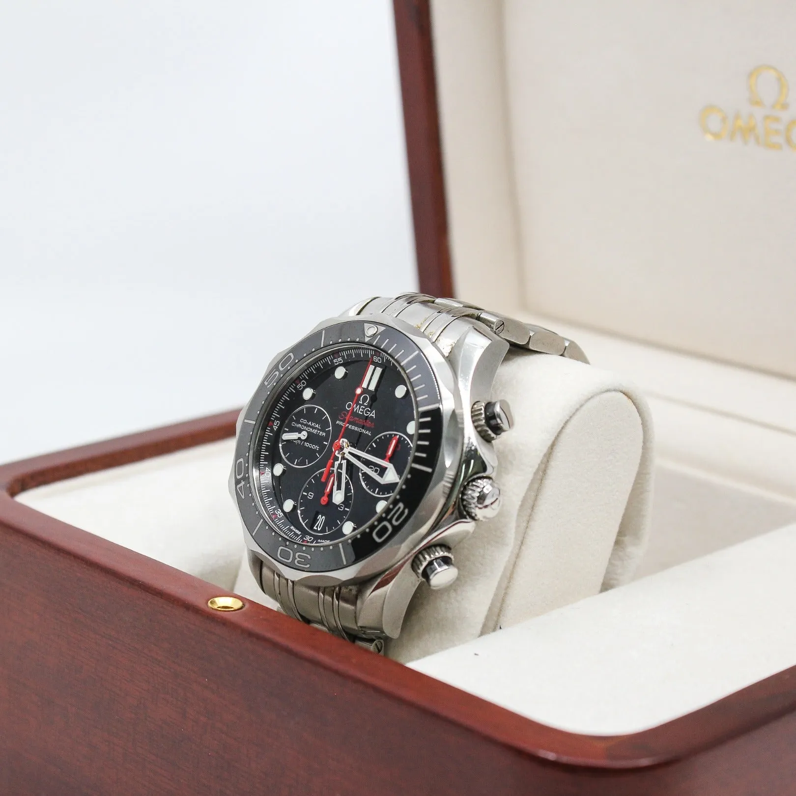 seamaster 21230425001001 black dial