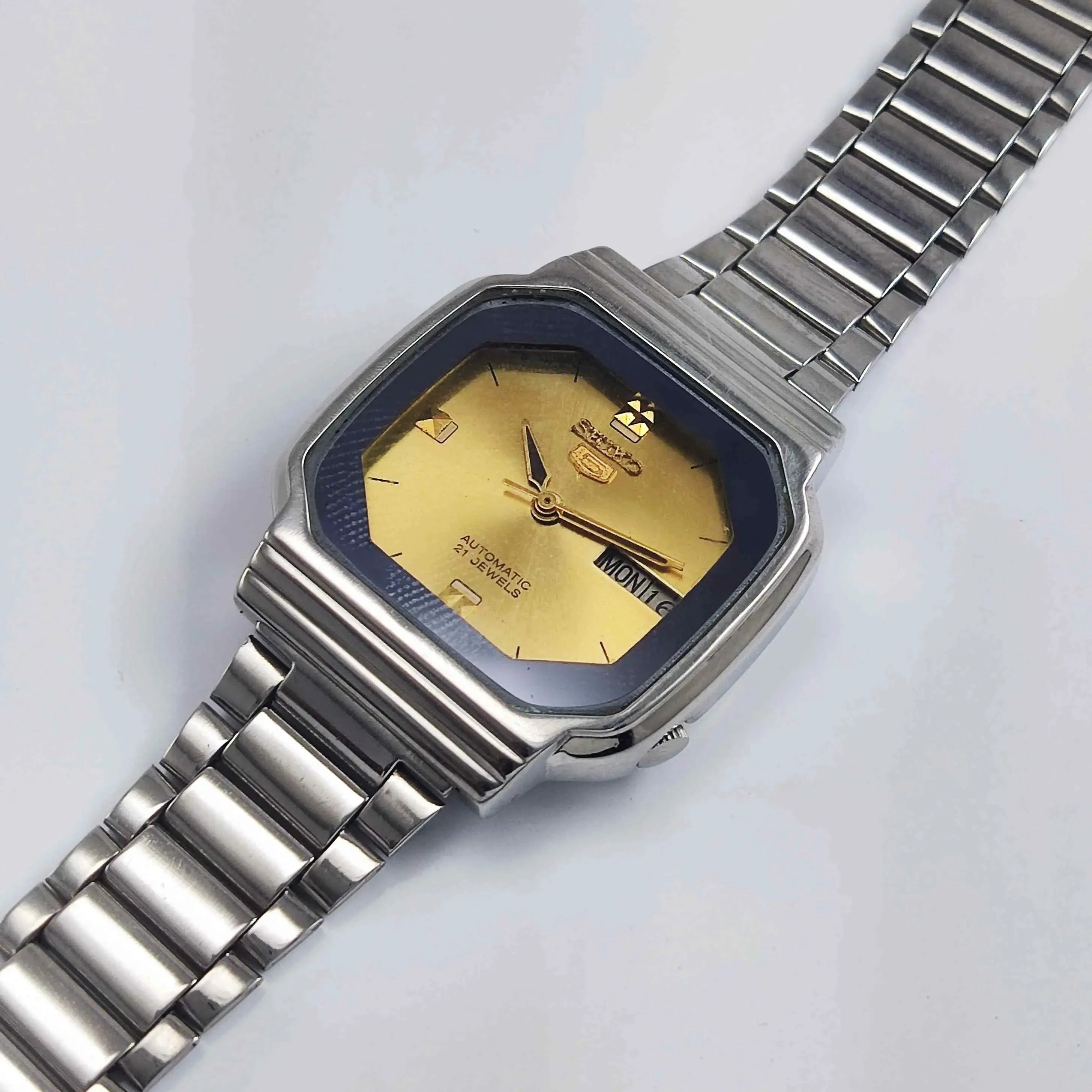 Seiko 5 Automatic 7019A 21 Jewels Golden Dial Men's Watch