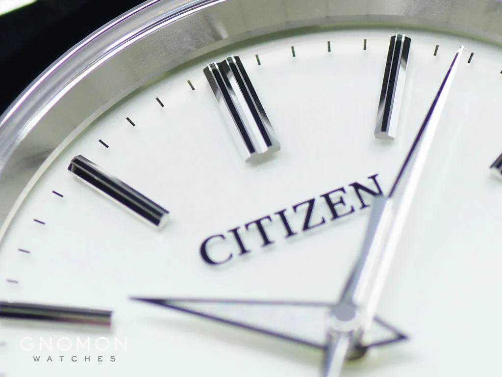 The Citizen Eco-Drive Sunray Silver Ref. AQ4080-52A
